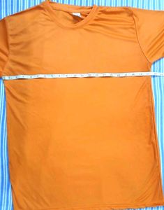 Men Solid Round Neck T shirt Pack Of 1