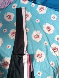 Gym Wear Black Pant With Net Pockets