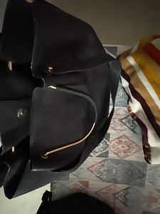 Van Heusen Black Handbag