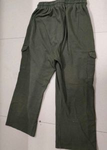 Olive Green Cargo Pants🟩