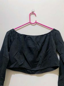 black crop top 34-36