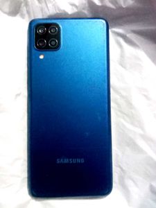 Samsung Galaxy M12