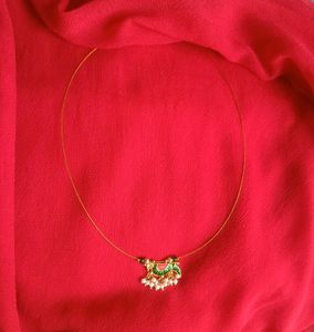 Parrot Pendent Invisible Chain