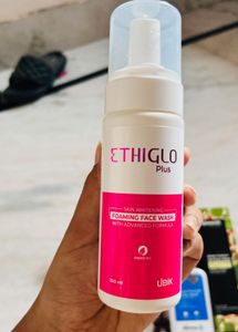 Ethiglo Plus Foaming Face Wash