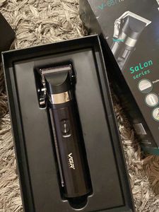 VGR Salon Series Hair Clipper