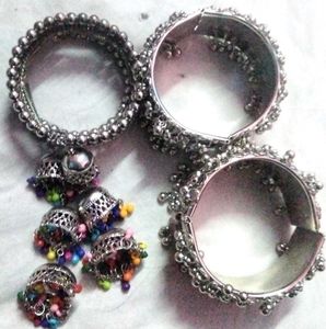PARTY WERE BANGLES COMBO