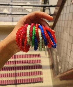 20 Bracelets