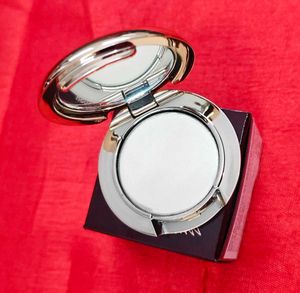 Charlotte Tilbury Compact (0.8 Gram 01 Fair)