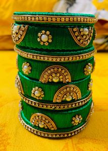 Silk Thread Green Bangle Set