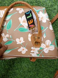 Beautiful Floral Bag Without Zip
