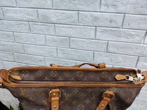 Louis Vuitton Big Size Shoulder Bag