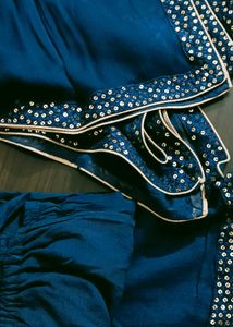 Handloom Party&#39; Wear