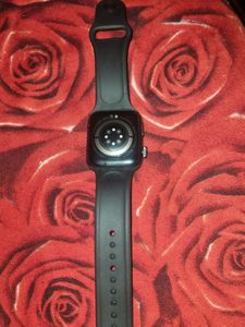 SERIES 9 SMARTWATCH