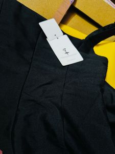Very Beautiful Dress Black In Colour Size - Small