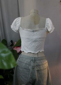 H&amp;M White Shirred Crop Top