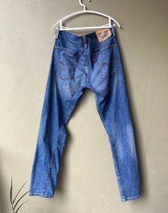 Levis Distressed Blue Denim Jeans