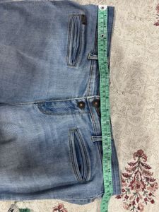 Stylish Light Wash Jeans