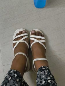 Zudio Sandal