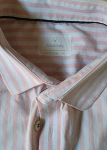 pink Striped on white men shirt