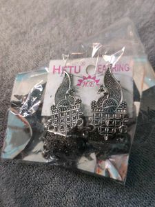Earings