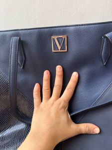 new Victoria&#39;s Secret Tote Bag( check flaws)