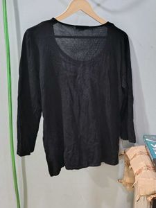 A beautiful Balck top