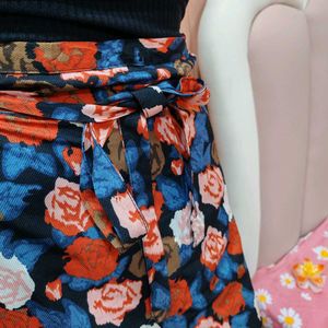 🌹 Rose Printed Wrap Skirt! 🌹