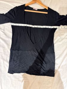 Black Deep V-Neck Long Sleeve Top