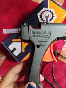 Glue Gun With 50 Pieces💗
