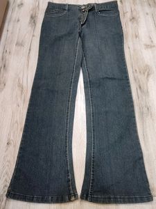 C. Com Jeans Bootcut