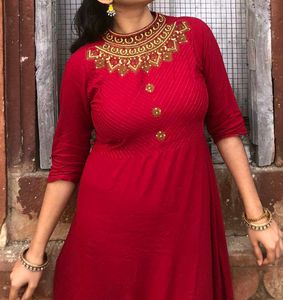 Elegant Red Embroidered Kurta