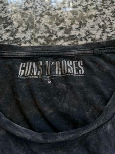 Guns N&#39; Roses Graphic Tee