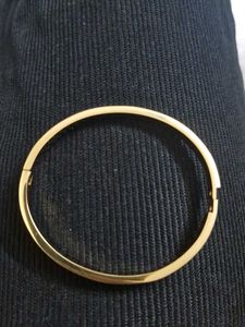 &#34;Elegant Gold-Plated Women&#39;s Bracelet