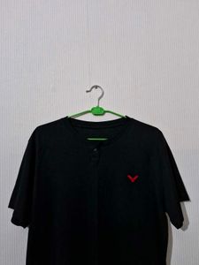 Victor Tshirt ( Black )