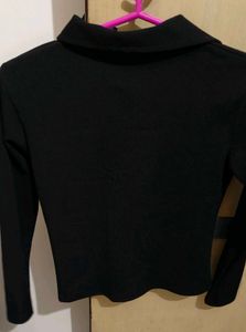 Black Long Sleeve Crop Top