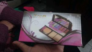 Eyepaletes For Womens Woth Compact Powder Plates