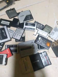 Mixed Lot of Phone Batteries