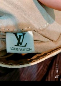 Louis Vuitton White Slingbag