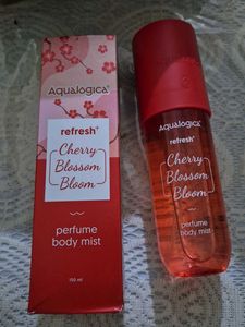 Aqualogica Cherry Blossom Body Mist