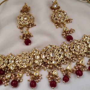 Kundan Choker