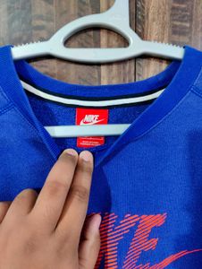 Nike Sweatshirt