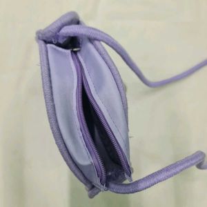 Aesthetic✨️Lavender Sling bag 🌼