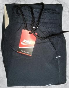 New Nike L Size  Lower