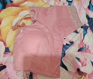 Beautyful Saree With Padded Blouse