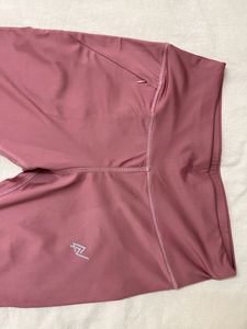 Onion coloured Tights for Gym