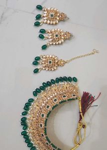 Elegant Gold-Plated Emerald Jewelry Set