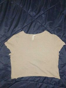 H&M Divided Crop Top