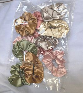 🌱Pastel Colored Satin Scrunchies - Brand New 🍃