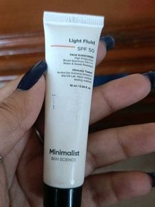 Minimalist Light Fluid SPF 50