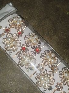 Pearl Flower Hair Pins